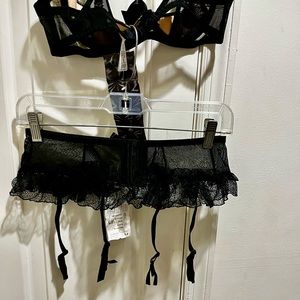 NWT Axami 2-piece sexy mesh Lingerie with bow set